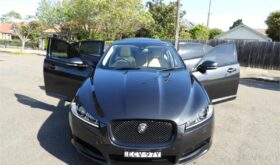 2013 Jaguar XF Premium Luxury