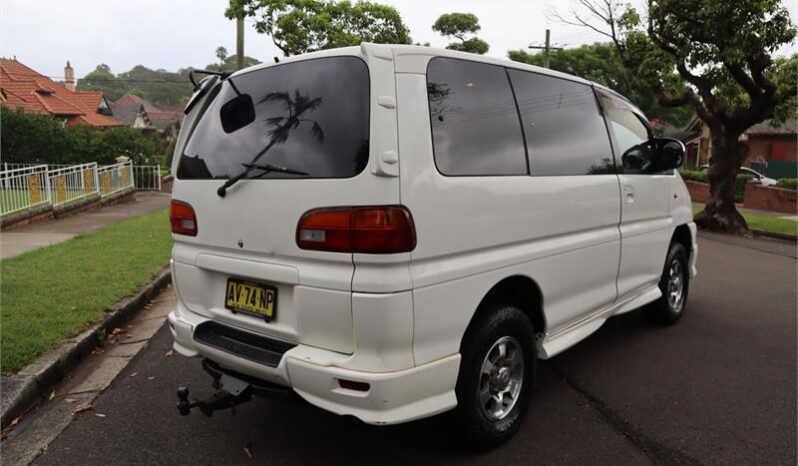 2001 Mitsubishi Delica Exceed (Spacegear) full