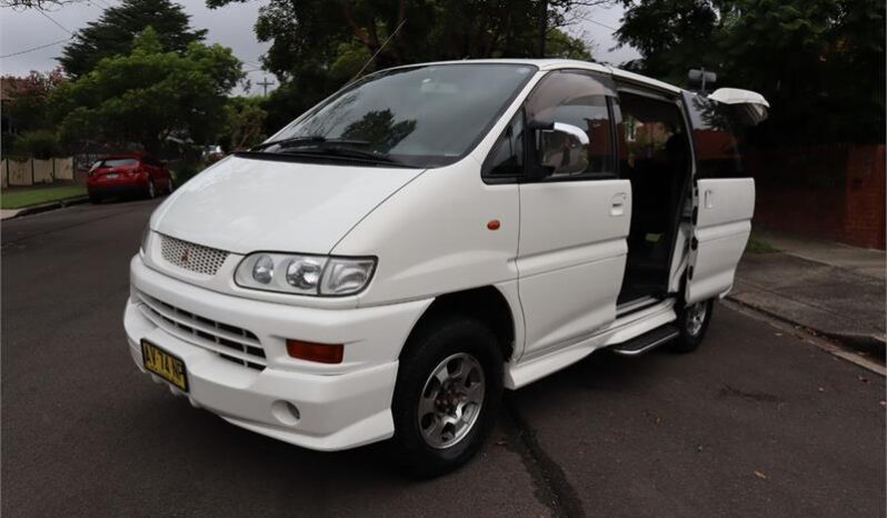 2001 Mitsubishi Delica Exceed (Spacegear) full