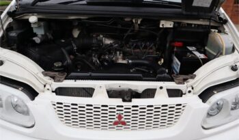 2001 Mitsubishi Delica Exceed (Spacegear) full