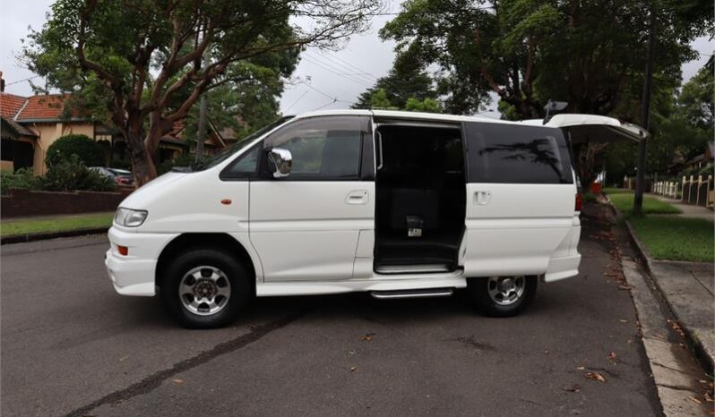 2001 Mitsubishi Delica Exceed (Spacegear) full