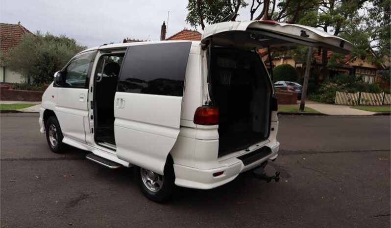 2001 Mitsubishi Delica Exceed (Spacegear) full